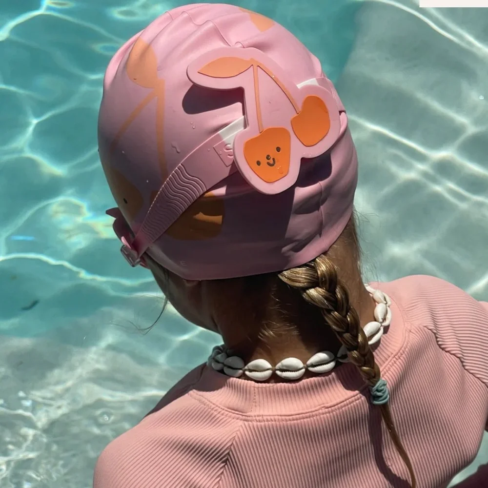NWT SUNNYLIFE SWIMMING GOGGLES FINN THE FISH Colour Cherry